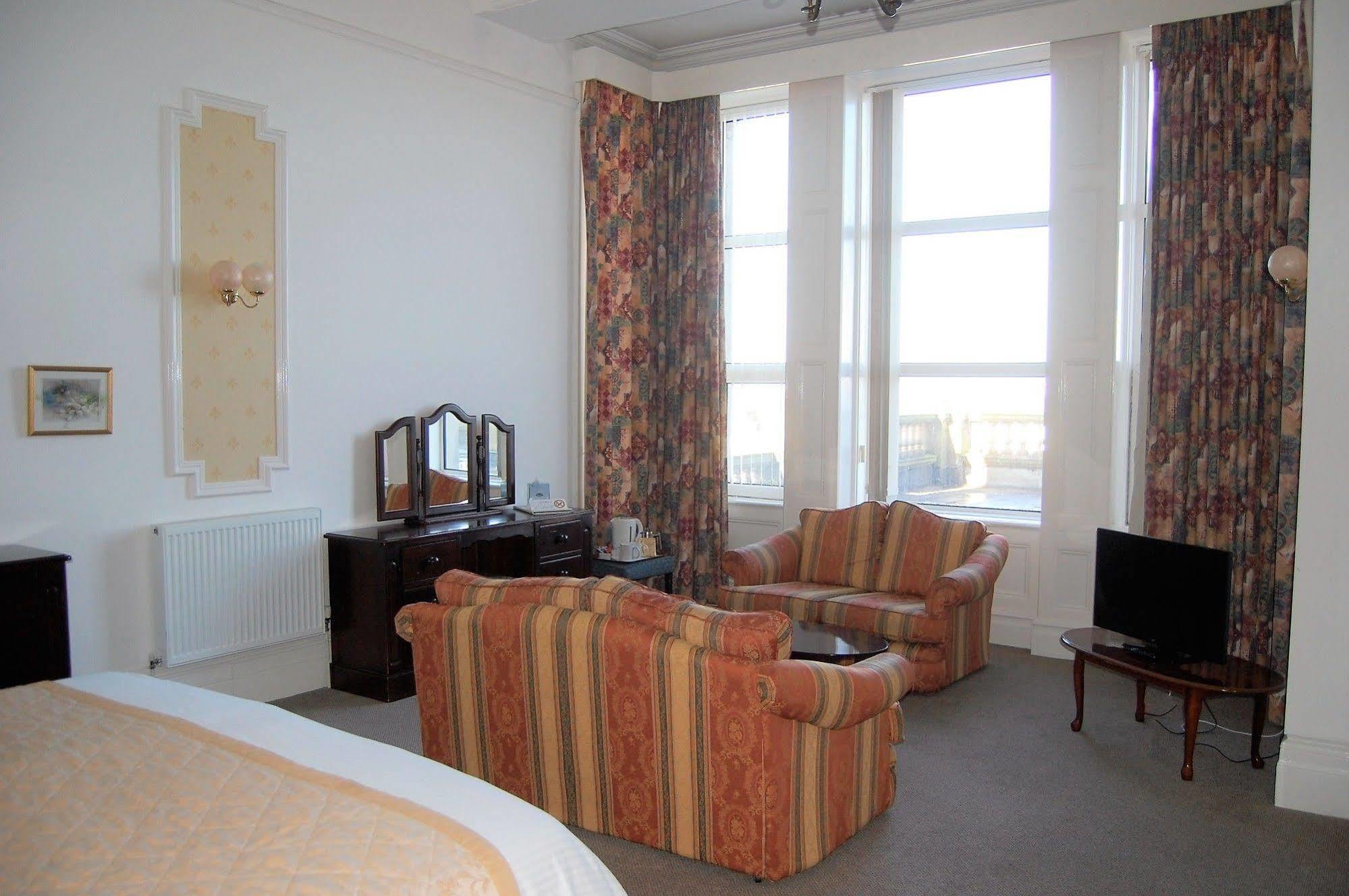 Hotel Victoria Newquay  Exterior photo